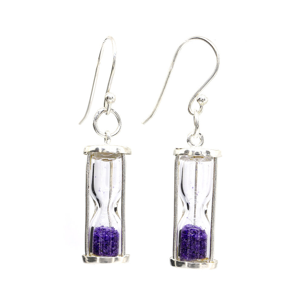 Срібні сережки 925 проби 4,31 г пісчані годинники з аметистовою крихтою колекції Infinity 4 карат Срібні сережки 925 проби 4,31 г пісчані годинники з аметистовою крихтою колекції Infinity 4 карат