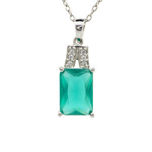 Подвеска с платиновым покрытием 850 пробы с зеленым и белым кристаллами 6,12 карат