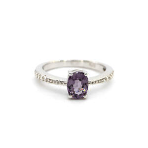 Серебряное кольцо 925 пробы 2,53 гр. с пурпурной Шпинелью Махендже и топазами из США 1,04 карат