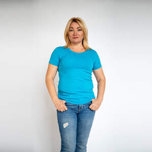 Женская футболка ультрамаринового цвета