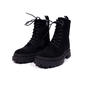 Женские ботинки с эко-замшей черного цвета