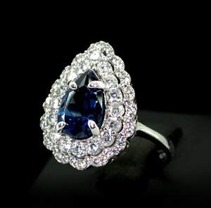 Серебряное кольцо 925 пробы 7,01 г с Лінде Танзанітом и цирконами 3,93 карат Серебряное кольцо 925 пробы 7,01 г с Лінде Танзанітом и цирконами 3,93 карат