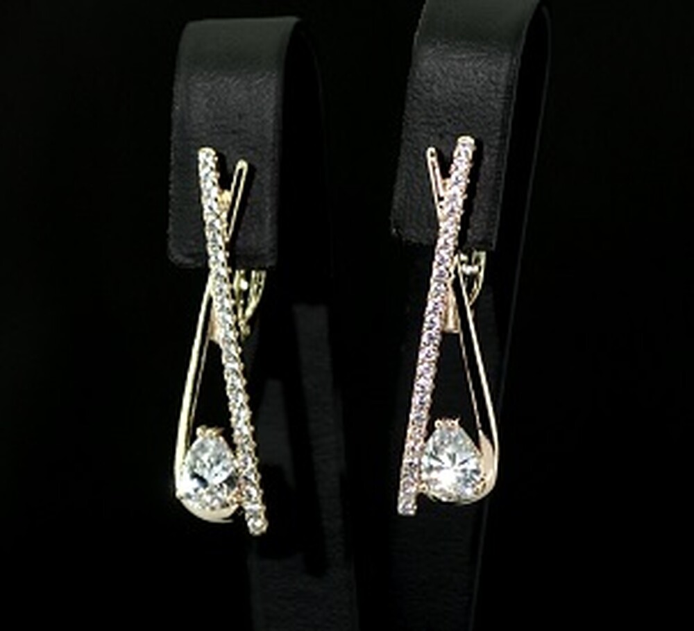 Серьги в позолоте з цирконами Серьги в позолоте з цирконами