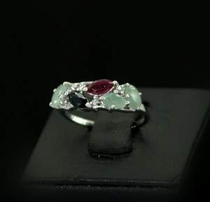 Серебряное кольцо 925 пробы 2,29 г с Сапфіром, рубинами та смарагдами класса АААА 1,54 карат