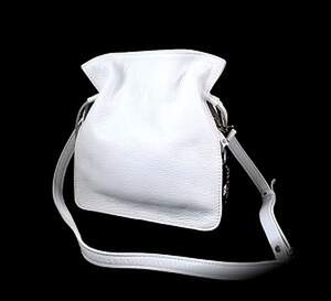 Жіноча сумка Firetto из натуральной кожи белого цвета
