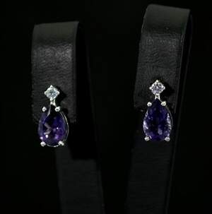 Срібні сережки 925 проби 3,18 г з бразильськими Аметистами та фіанітами 2,29 карат Срібні сережки 925 проби 3,18 г з бразильськими Аметистами та фіанітами 2,29 карат