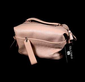 Жіноча сумка Firetto з натуральної шкіри пудрового кольору