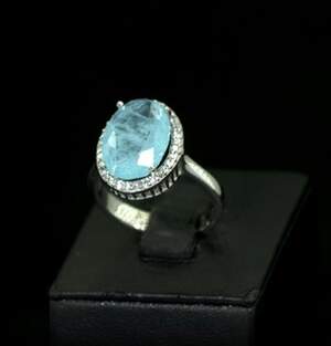 Срібна каблучка 925 проби 4,54 г з Турмаліном Індіголітом та цирконами 4,04 карат Срібна каблучка 925 проби 4,54 г з Турмаліном Індіголітом та цирконами 4,04 карат