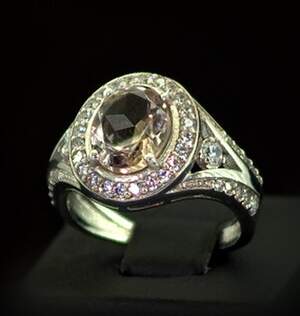 Серебряное кольцо 925 пробы 5,43 г с боливийским Аметрином и фианитами 3,71 карат