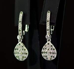 Срібні сережки 925 проби 4,34 г з зеленими намібійськими Діамантами VVS1 0,32 карат