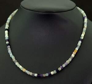 Ожерелье з Флюоритами 66,5 карат 41+4 см