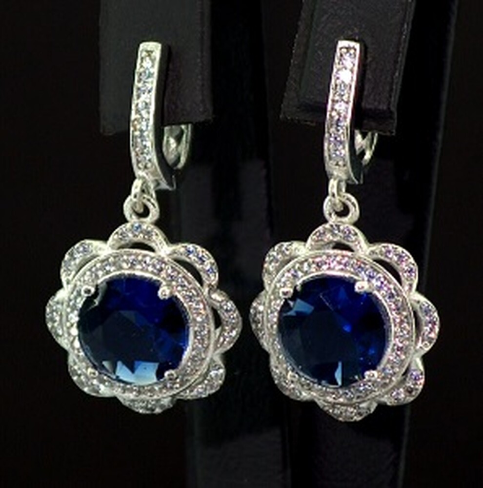 Серебряные серьги 925 пробы 7,5 г с Лінде Танзанітами и цирконами 6,12 карат Серебряные серьги 925 пробы 7,5 г с Лінде Танзанітами и цирконами 6,12 карат