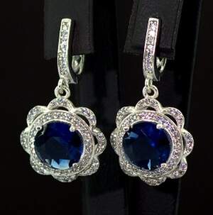 Серебряные серьги 925 пробы 7,5 г с Лінде Танзанітами и цирконами 6,12 карат Серебряные серьги 925 пробы 7,5 г с Лінде Танзанітами и цирконами 6,12 карат