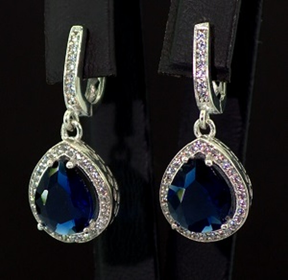 Серебряные серьги 925 пробы 5,89 г с Лінде Танзанітами и цирконами 5,07 карат Серебряные серьги 925 пробы 5,89 г с Лінде Танзанітами и цирконами 5,07 карат