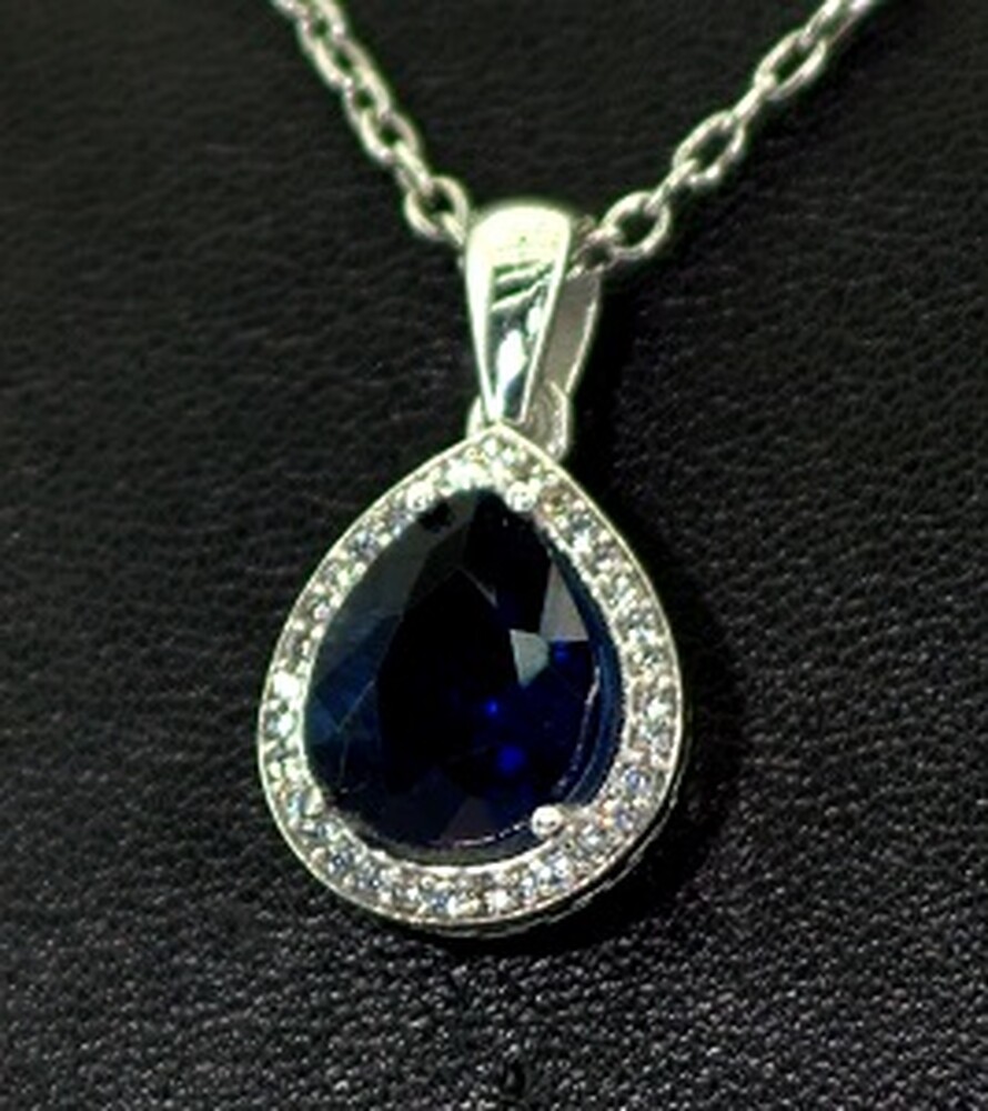 Серебряная подвеска 925 пробы 2,42 г с Лінде Танзанітом и цирконами 2,43 карат Серебряная подвеска 925 пробы 2,42 г с Лінде Танзанітом и цирконами 2,43 карат