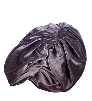 Жіноча шапка-тюрбан черного цвета, матеріал: оксамит
