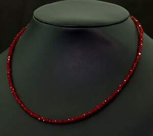 Ожерелье со Шпінеллю винного цвета 16,3 карат 38+4 см