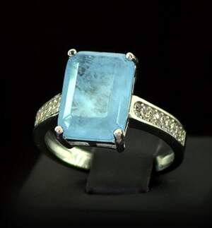 Срібна каблучка 925 проби 5,19 г з Турмаліном Індіголітом та цирконами 3,71 карат Срібна каблучка 925 проби 5,19 г з Турмаліном Індіголітом та цирконами 3,71 карат