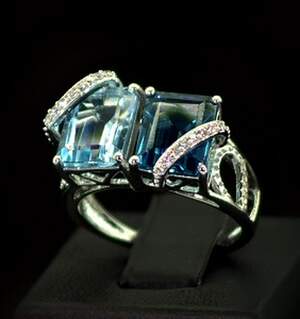 Серебряное кольцо 925 пробы 5,33 г с Топазом Лондон Блу со США, голубым топазом та цирконами 5,15 карат