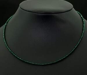 Ожерелье з зеленою Шпінеллю 26,51 карат, 38+4 см