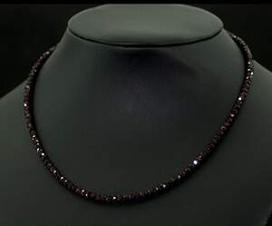 Ожерелье з Гранатами 25,56 карат, 42+4 см