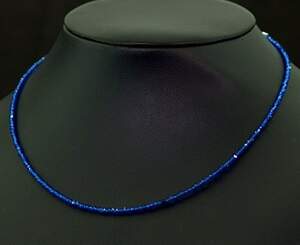Ожерелье со Шпінеллю синего цвета 18,55 карат 38+4 см
