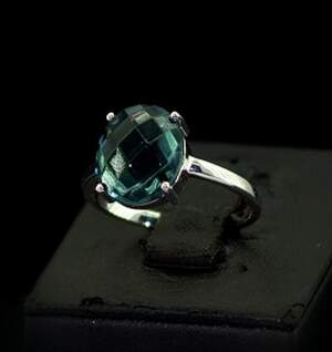 Серебряное кольцо 925 пробы 2,57 г с Топазом Лондон Блу со США 4,15 карат Серебряное кольцо 925 пробы 2,57 г с Топазом Лондон Блу со США 4,15 карат