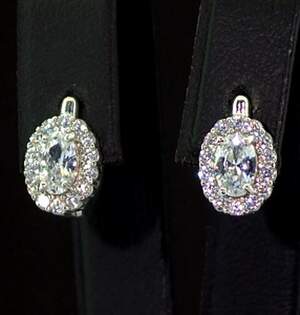 Серебряные серьги 925 пробы 2,94 г с Фианитами 2,15 карат Серебряные серьги 925 пробы 2,94 г с Фианитами 2,15 карат