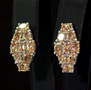 Серебряные серьги 925 пробы 4,44 г с желтыми Фианитами 4,5 карат Серебряные серьги 925 пробы 4,44 г с желтыми Фианитами 4,5 карат