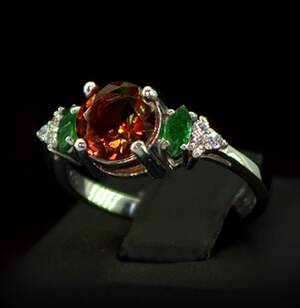 Серебряное кольцо 925 пробы 3,81 г с Аметрином, альпінітами и фианитами 3,85 карат Серебряное кольцо 925 пробы 3,81 г с Аметрином, альпінітами и фианитами 3,85 карат