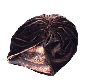 Жіноча шапка-тюрбан коричневого цвета, матеріал: велюр