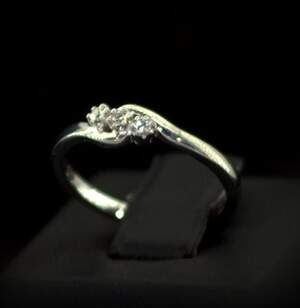 Серебряное кольцо 925 пробы 1,62 г с Діамантами Кр 57 D/VVS1 0.02 карат Серебряное кольцо 925 пробы 1,62 г с Діамантами Кр 57 D/VVS1 0.02 карат