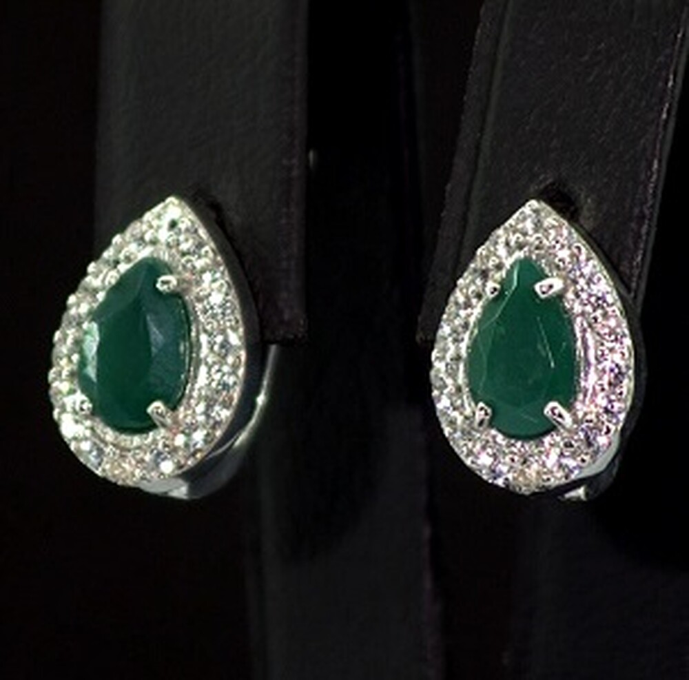 Серебряные серьги 925 пробы 4,45 г с зелеными Агатами и фианитами 7,9 карат Серебряные серьги 925 пробы 4,45 г с зелеными Агатами и фианитами 7,9 карат