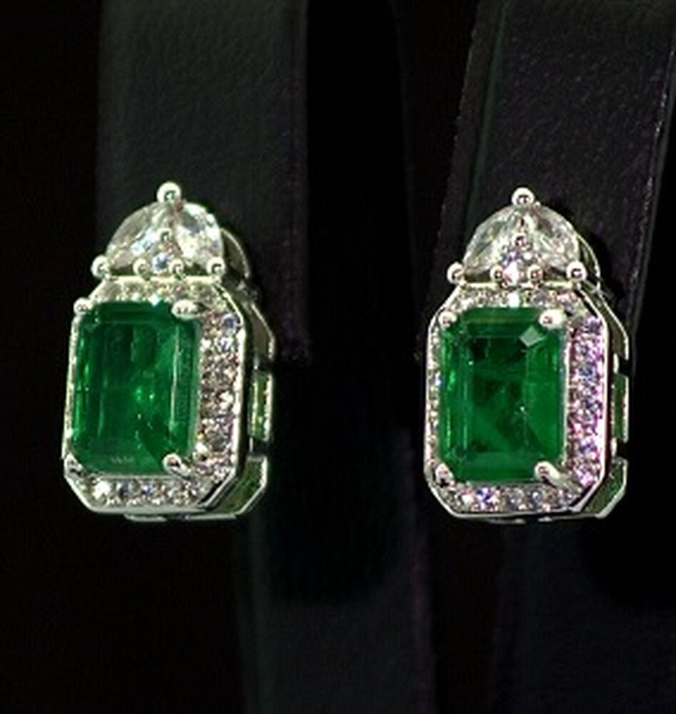 Серьги у срібному покрытии з Турмалінами Хромдравітами и цирконами 6,44 карат Серьги у срібному покрытии з Турмалінами Хромдравітами и цирконами 6,44 карат