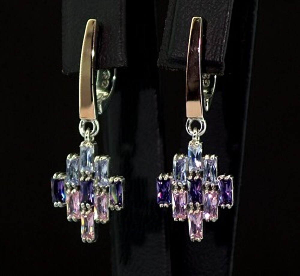 Серебряные серьги 925 пробы с позолотой 375 пробы 5,4 г с кольоровим Фианитами 3,6 карат Серебряные серьги 925 пробы с позолотой 375 пробы 5,4 г с кольоровим Фианитами 3,6 карат