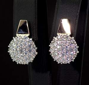 Серебряные серьги 925 пробы с позолотой 375 пробы 5,51 г с белыми Фианитами 2,5 карат Серебряные серьги 925 пробы с позолотой 375 пробы 5,51 г с белыми Фианитами 2,5 карат