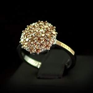 Серебряное кольцо 925 пробы с позолотой 375 пробы 4,1 г с желтыми Фианитами 1,9 карат Серебряное кольцо 925 пробы с позолотой 375 пробы 4,1 г с желтыми Фианитами 1,9 карат