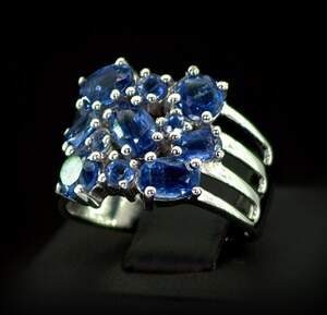 Серебряное кольцо 925 пробы 4,97 гр. с голубыми Кианитами 4,07 карат