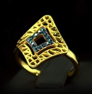 Серебряное кольцо 925 пробы 2,8 гр. с голубыми Бриллиантами Hope VVS1 0,13 карат