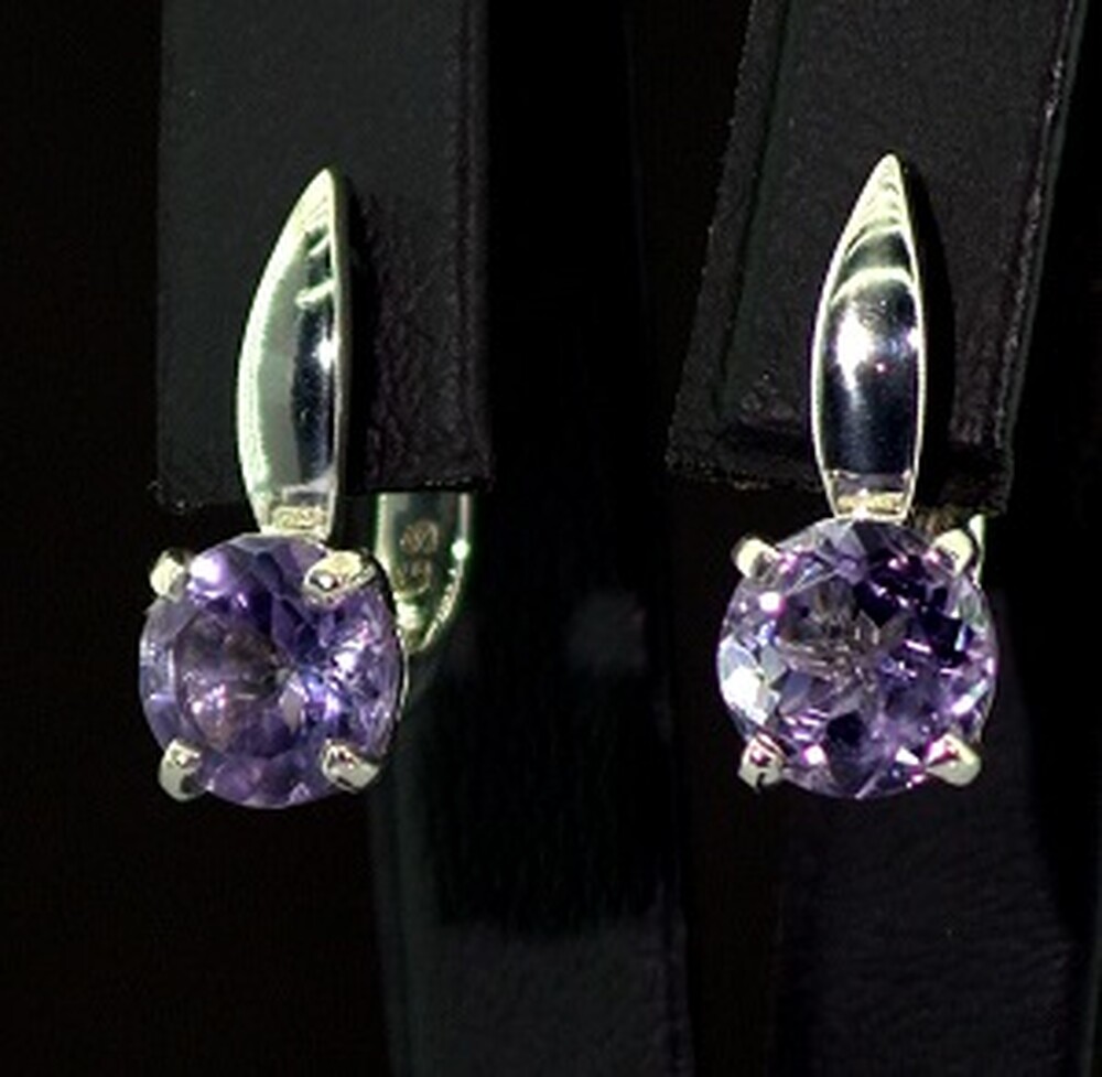 Серебряные серьги 925 пробы 3,95 г с бразильскими Аметистами 3,82 карат Серебряные серьги 925 пробы 3,95 г с бразильскими Аметистами 3,82 карат