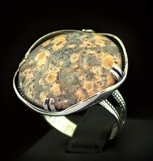 Серебряное кольцо 925 пробы 9,37 г с Яшмою 20,05 карат