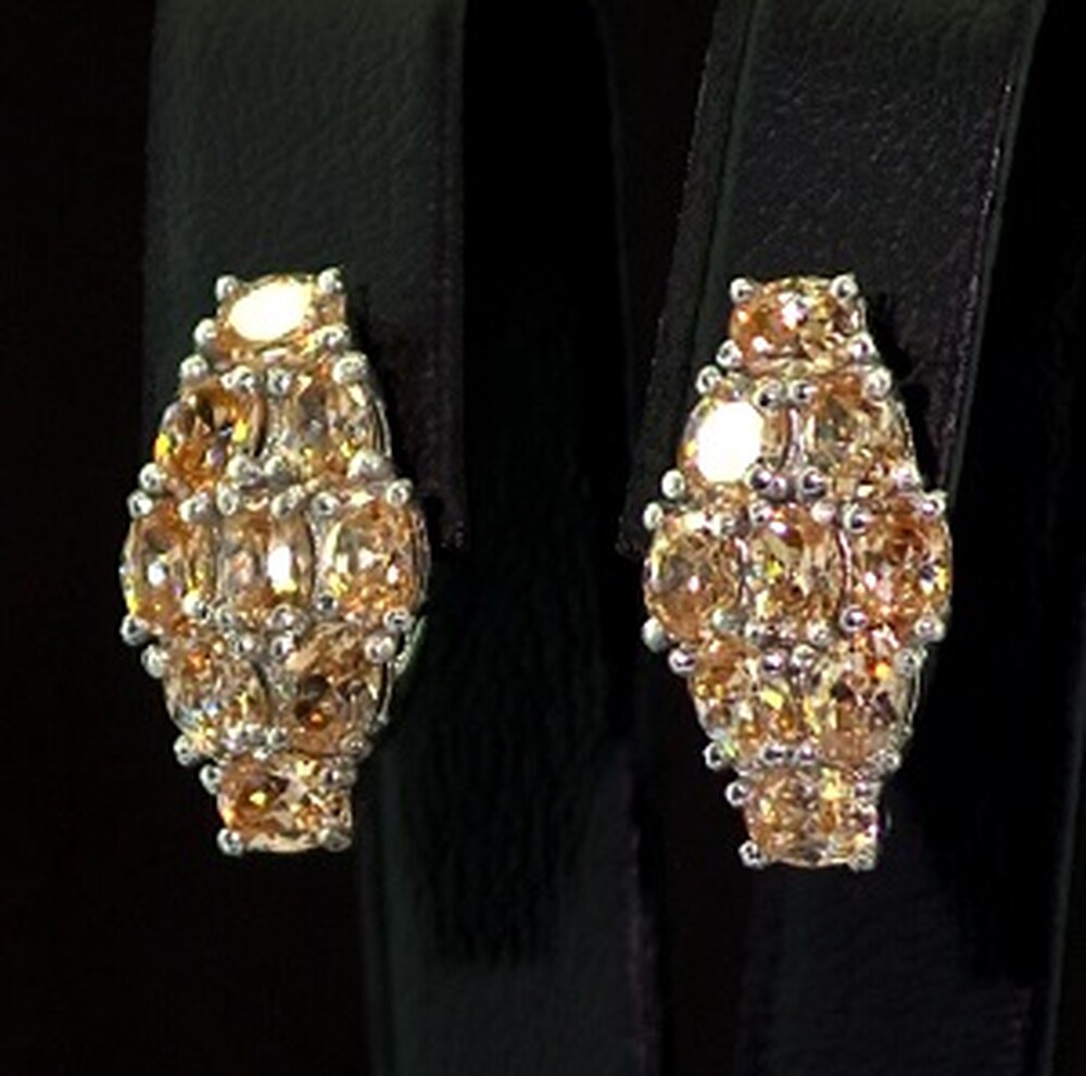 Срібні сережки 925 проби 4,44 г з жовтими Фіанітами 4,5 карат Срібні сережки 925 проби 4,44 г з жовтими Фіанітами 4,5 карат