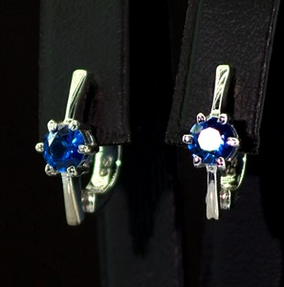 Срібні сережки 925 проби 3,1 г з Топазами Nano 0,8 карат Срібні сережки 925 проби 3,1 г з Топазами Nano 0,8 карат