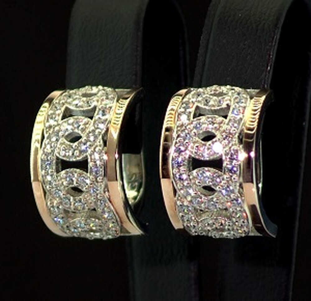 Срібні сережки 925 проби з позолотою 375 проби 8,05 г з білими Фіанітами 2,4 карат Срібні сережки 925 проби з позолотою 375 проби 8,05 г з білими Фіанітами 2,4 карат