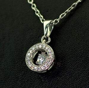 Срібна підвіска 925 проби з позолотою 375 проби 1,65 г з білими Фіанітами 0,8 карат Срібна підвіска 925 проби з позолотою 375 проби 1,65 г з білими Фіанітами 0,8 карат