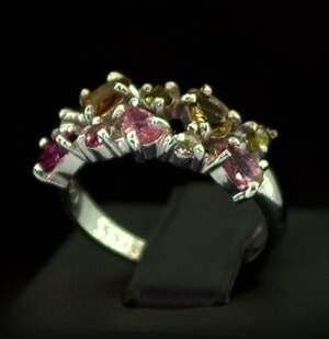Серебряное кольцо 925 пробы 2,99 г с італійськими Турмалінами 1,65 карат Серебряное кольцо 925 пробы 2,99 г с італійськими Турмалінами 1,65 карат