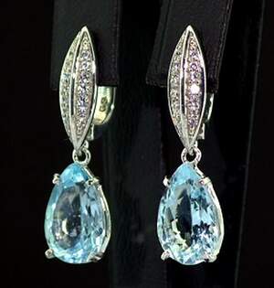 Серебряные серьги 925 пробы 6,95 г с бразильскими Топазами и фианитами 10,53 карат Серебряные серьги 925 пробы 6,95 г с бразильскими Топазами и фианитами 10,53 карат