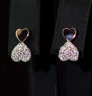 Серебряные серьги 925 пробы с позолотой 375 пробы 2,3 г с белыми Фианитами 0,5 карат Серебряные серьги 925 пробы с позолотой 375 пробы 2,3 г с белыми Фианитами 0,5 карат