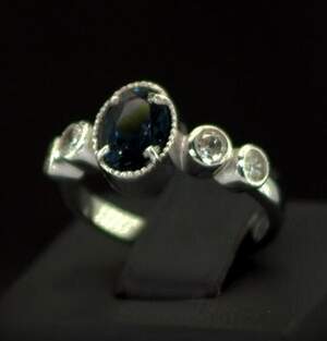 Серебряное кольцо 925 пробы 3 г с Топазом Лондон Блу та фианитами 3,4 карат Серебряное кольцо 925 пробы 3 г с Топазом Лондон Блу та фианитами 3,4 карат