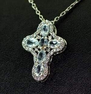 Срібна підвіска 925 проби 3,55 г з бразильськими Топазами та фіанітами 4,74 карат Срібна підвіска 925 проби 3,55 г з бразильськими Топазами та фіанітами 4,74 карат